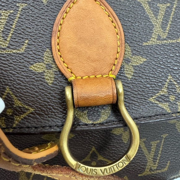 Louis Vuitton Monogram Saint Cloud PM. - Picture 5 of 17